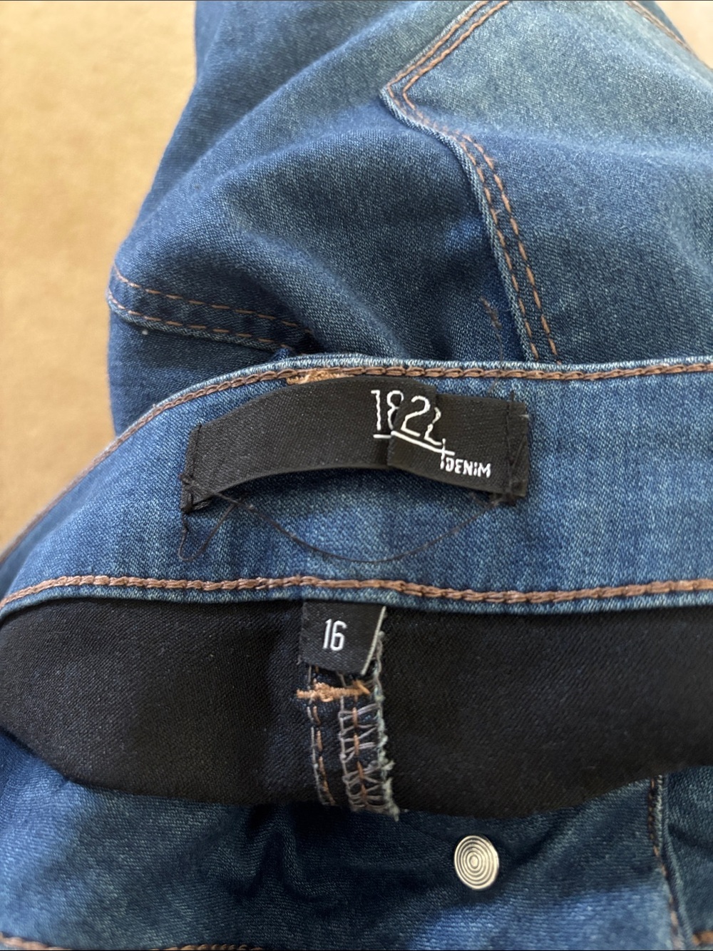 1822 Denim Women’s Skinny Jeans - Medium Blue Wash - Picture 2 of 5